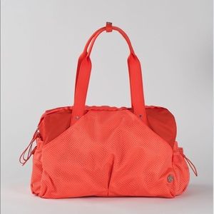 Lululemon Extra Mile Duffle